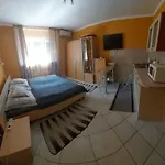 Bora Vendeghaz Эгер