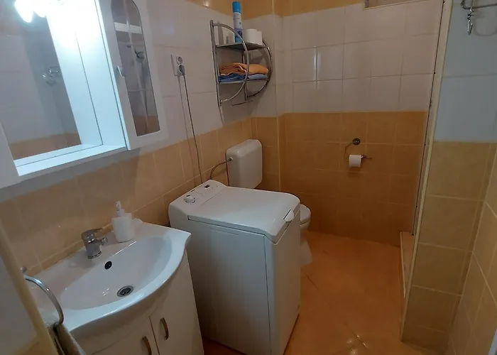 Bora Appartamento Eger