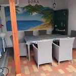 Bora Vendeghaz Lägenhet Eger