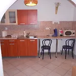 Bora Vendeghaz Lägenhet