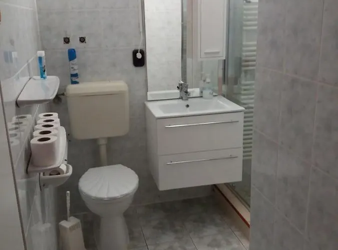 Bora Vendeghaz Lägenhet *
