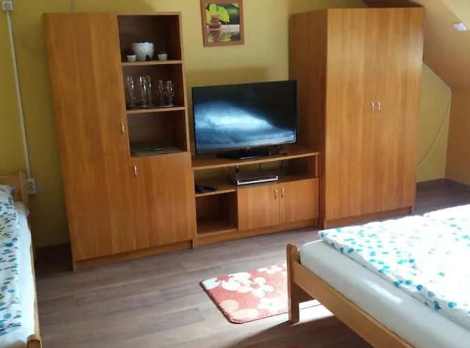 Bora Vendeghaz Lägenhet Eger