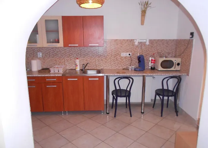 Bora Vendeghaz Lägenhet