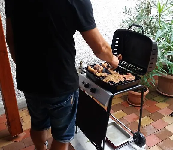 Bora Vendeghaz Lägenhet